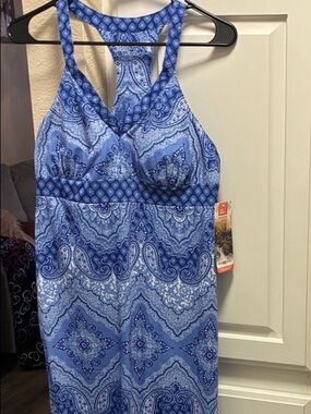 ZeroXposur NWT athleisure dress in blue paisley racerback built in bra cups sz L